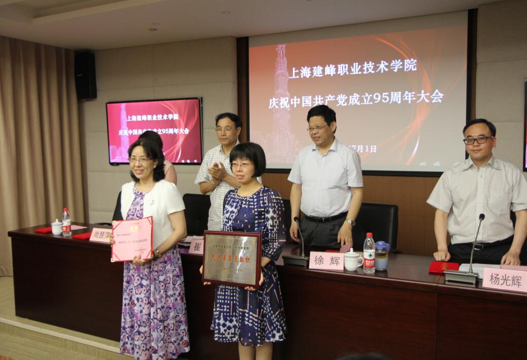 1467359738146867.jpg 2.jpg