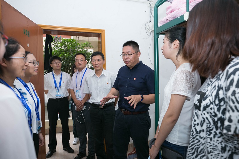 1536711933433568.jpg 830495430326027905.jpg