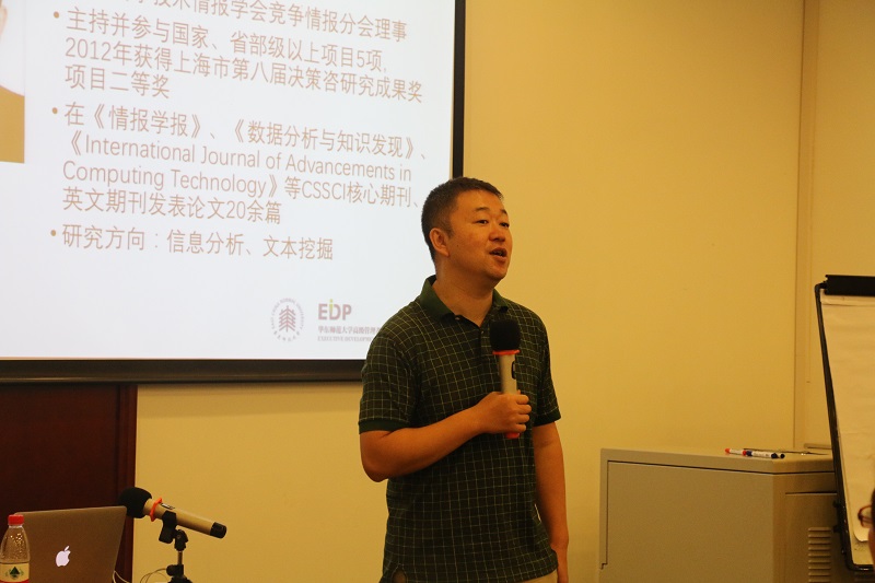 1537333112582951.jpg 阮老师.JPG