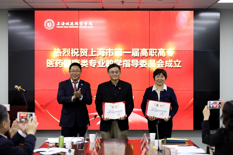 1539740310750158.jpg 1510305400.jpg