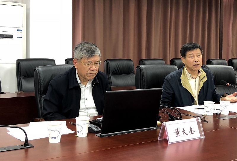 1540451614183840.jpg 专家近景.jpg