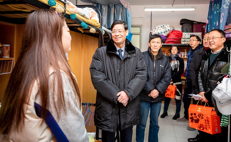 1549859860907724.jpg NOA_1329.jpg