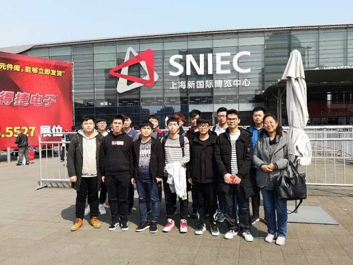 1553582475965105.jpg 参观机电.jpg