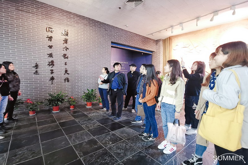 缅怀文坛先驱 追寻名人足迹2.jpg