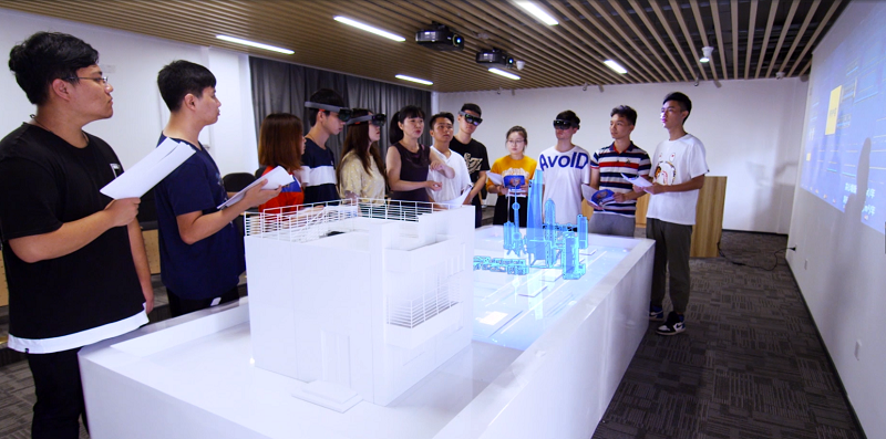 图为 BIM混合现实实训室 学习装配式建筑概论课程.png
