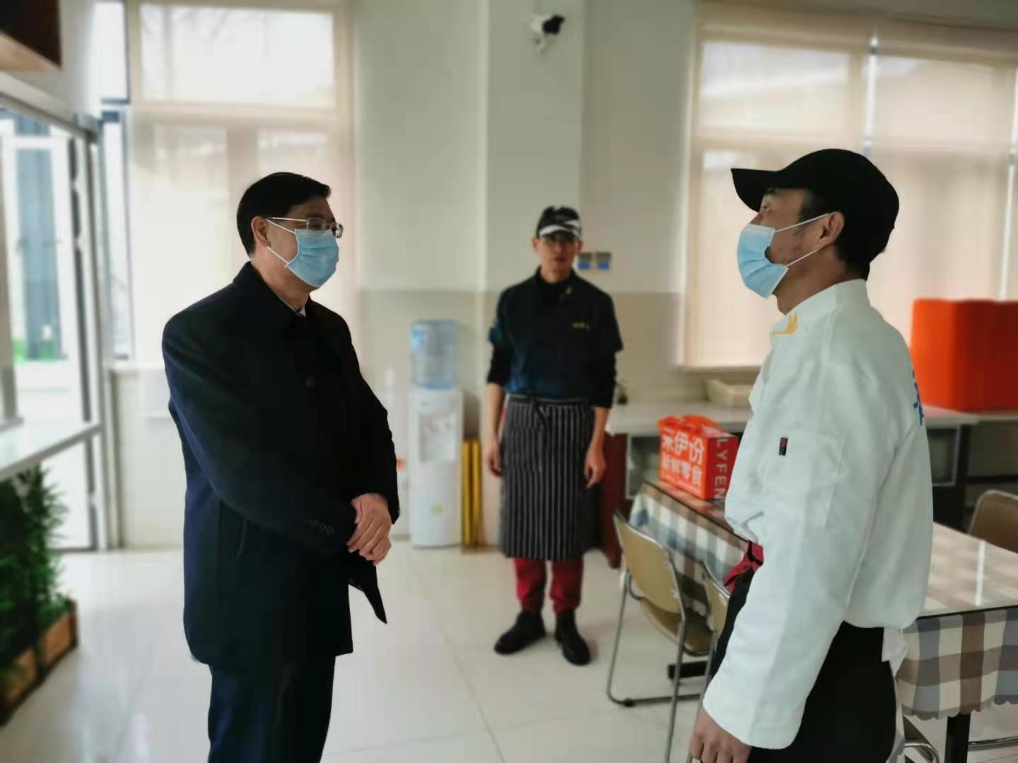 叶校长2的副本 2.jpg