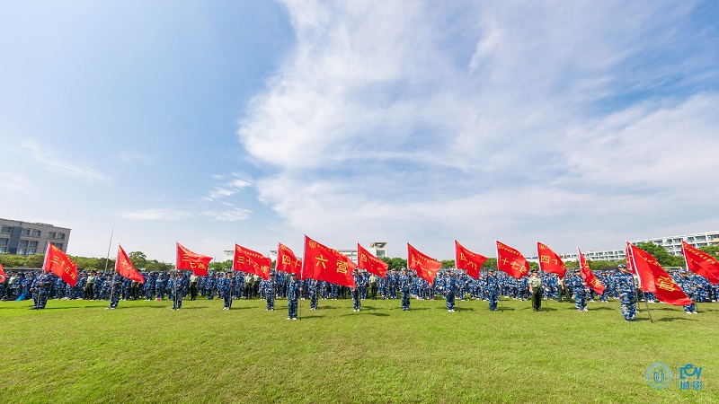 上海城建职业学院举行2021级学生军训开营仪式