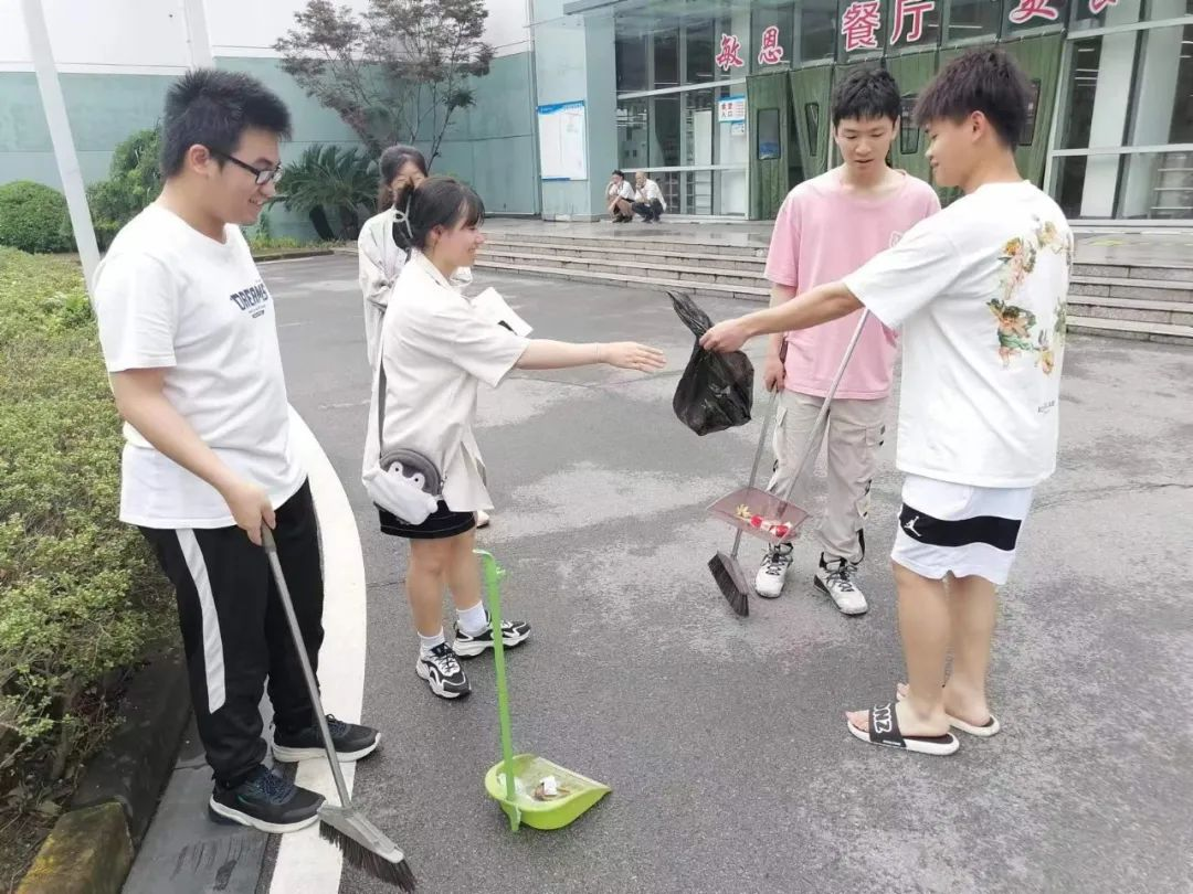 1698981661611854.png 图片1.png