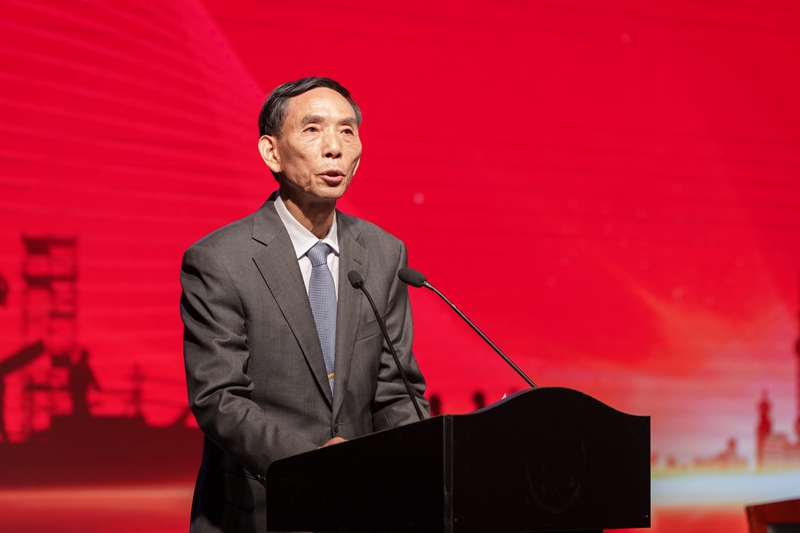 王连云作工作报告 - 副本.jpg