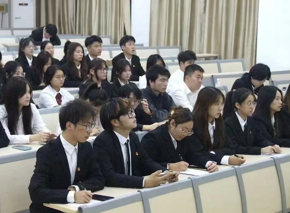 1731894248131087.jpg 6c84cf4f0f1c89c1c14b4738653aff7b.jpg