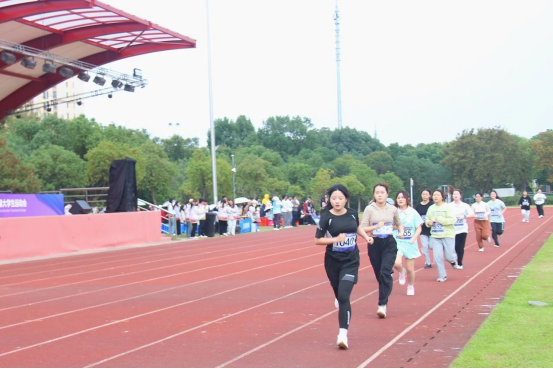 1731894925876799.png 1731894925876799.png