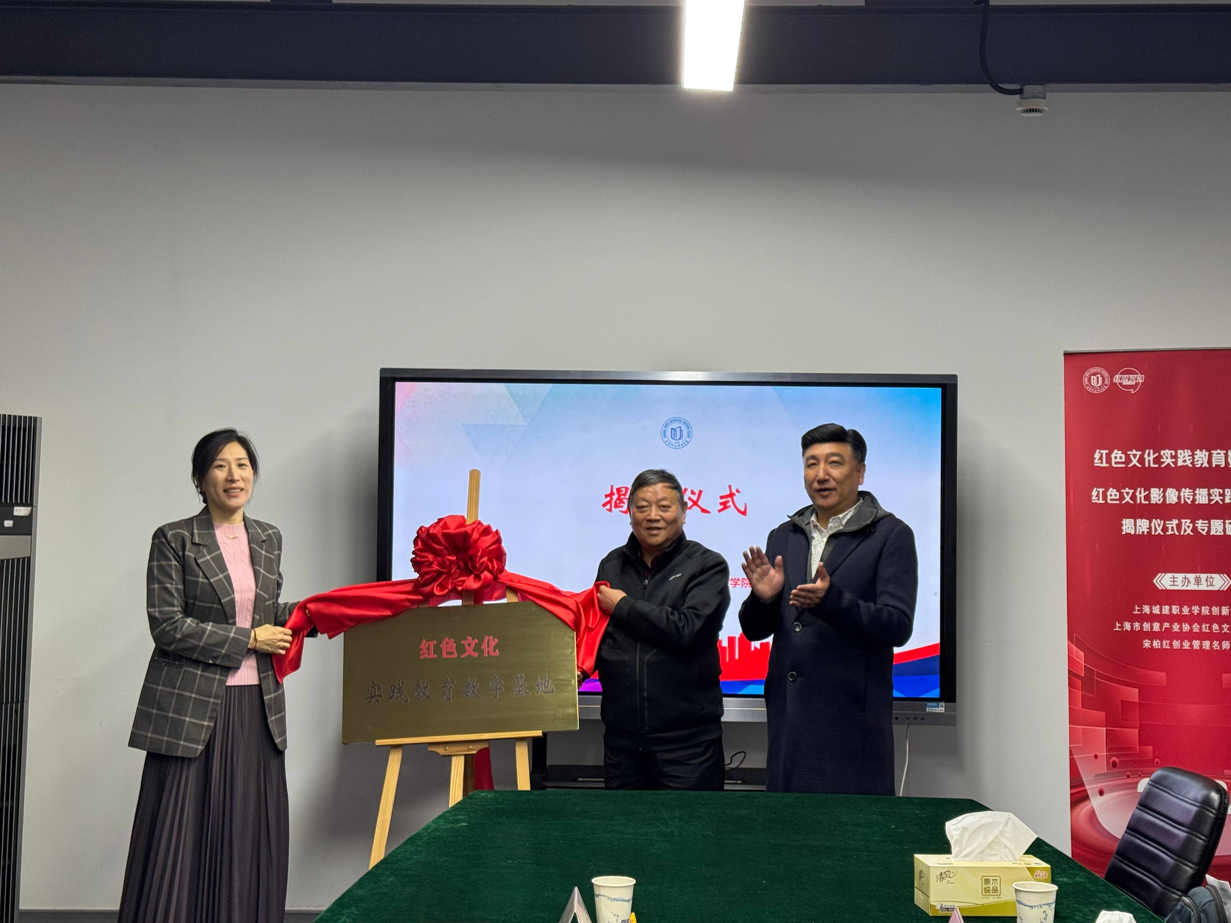 1733974857856817.jpg 4b359df9ca09a26e545ea4c5caee5df(1).jpg