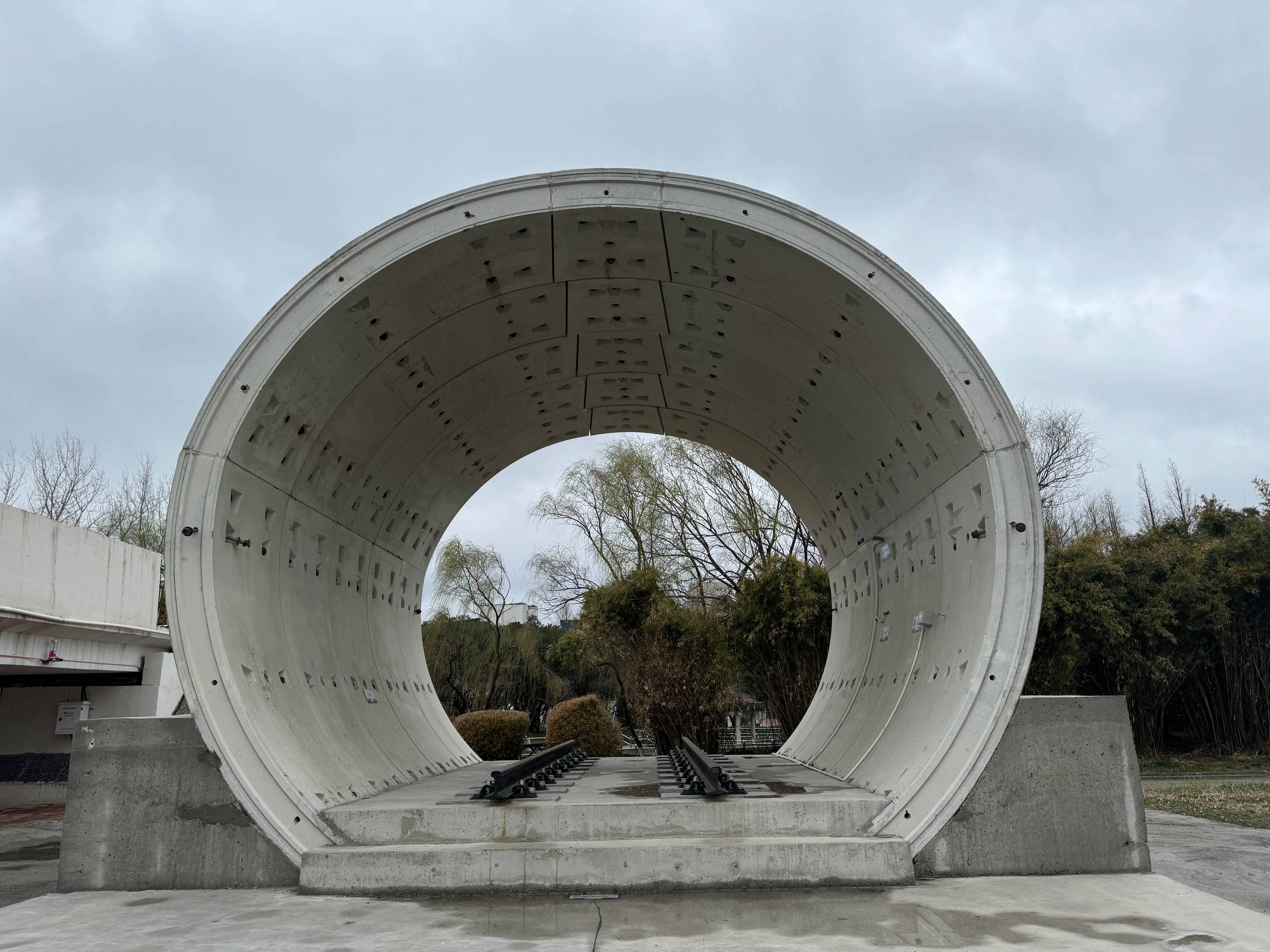 1760163342272066.jpg 隧道实训区(1).jpg