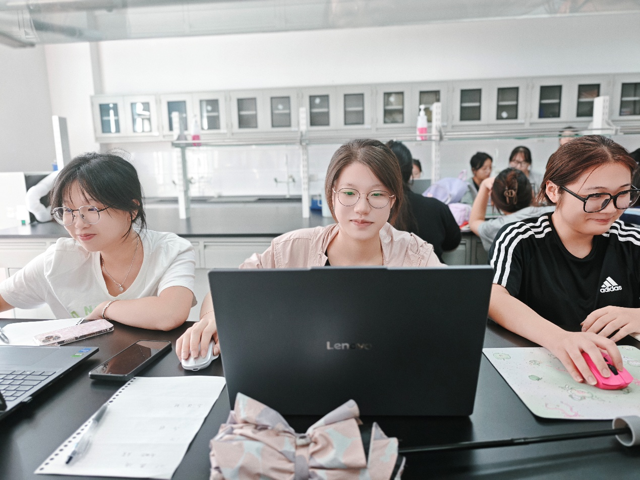 1761023875559969.png 图片1.png