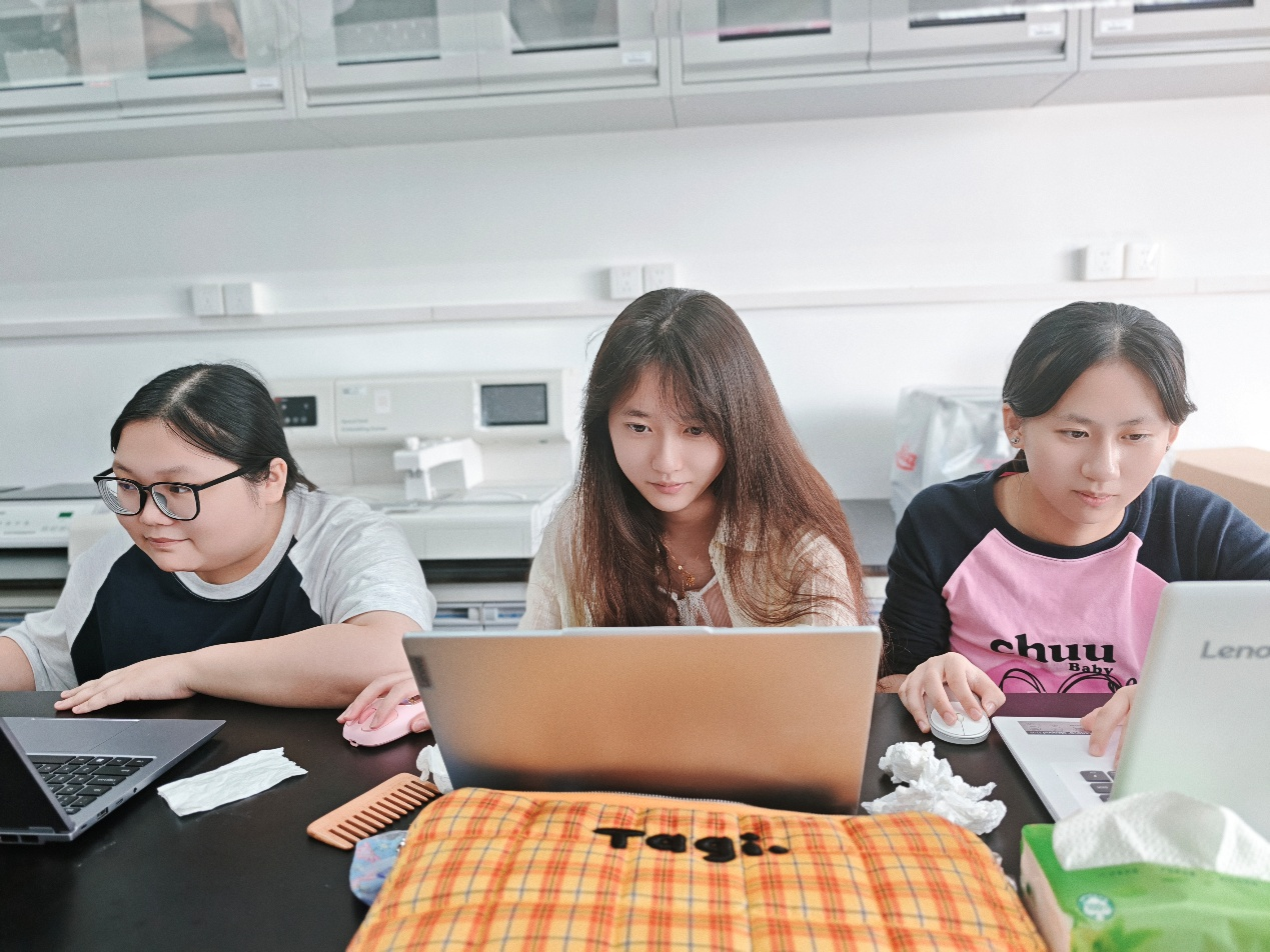 1761023916165466.png 图片2.png