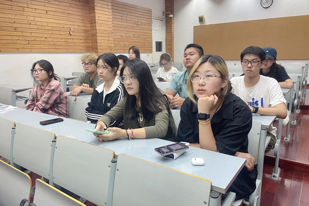 微信图片_2025-10-21_200641_785.jpg
