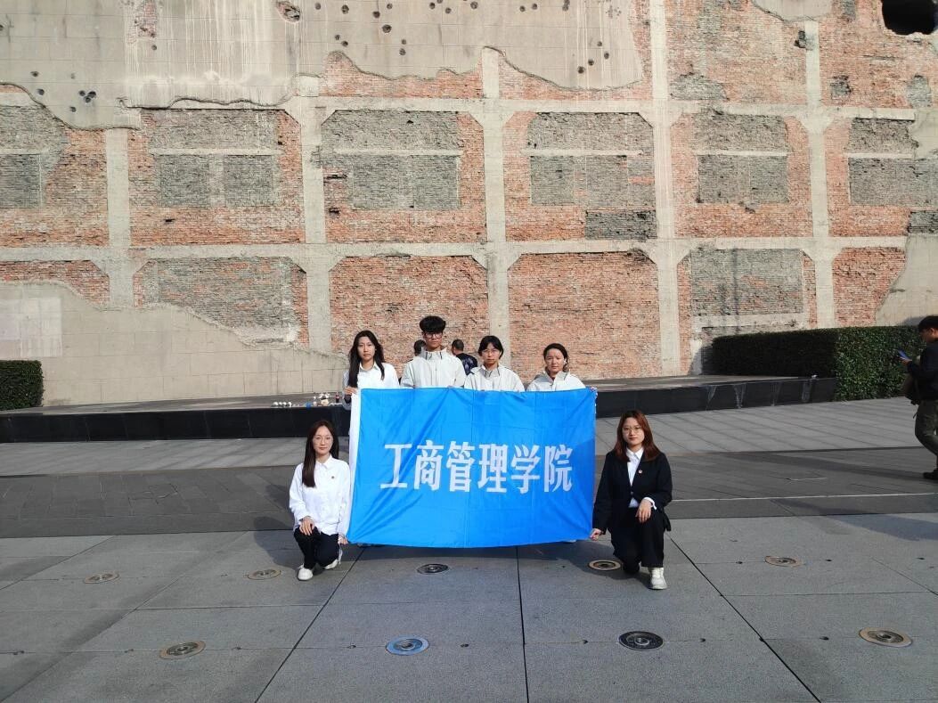 1762217286219321.jpg c9396f11723d941c98e7a324521e2f3d.jpg