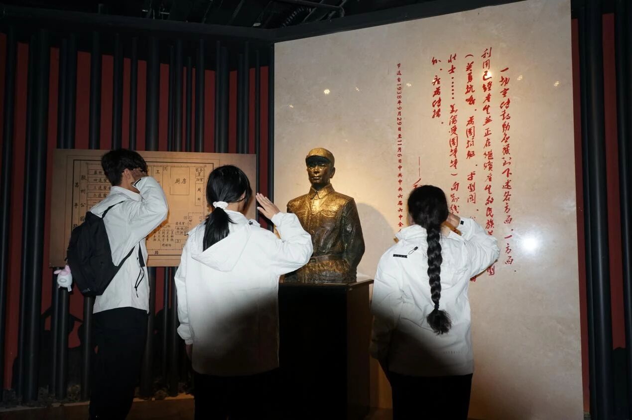 1762217322398003.jpg 8e870ebd74078835e7e7a93dc434cb47.jpg