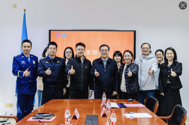 1765418903679423.png 1765418903679423.png