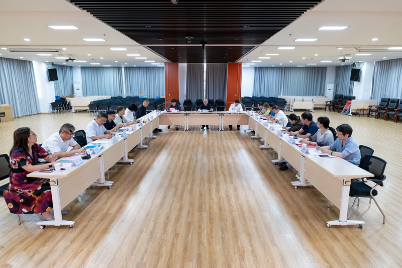1790123443210111.jpg 20260918 专业建设指导委员会工作会议-会场整体 - 副本.jpg