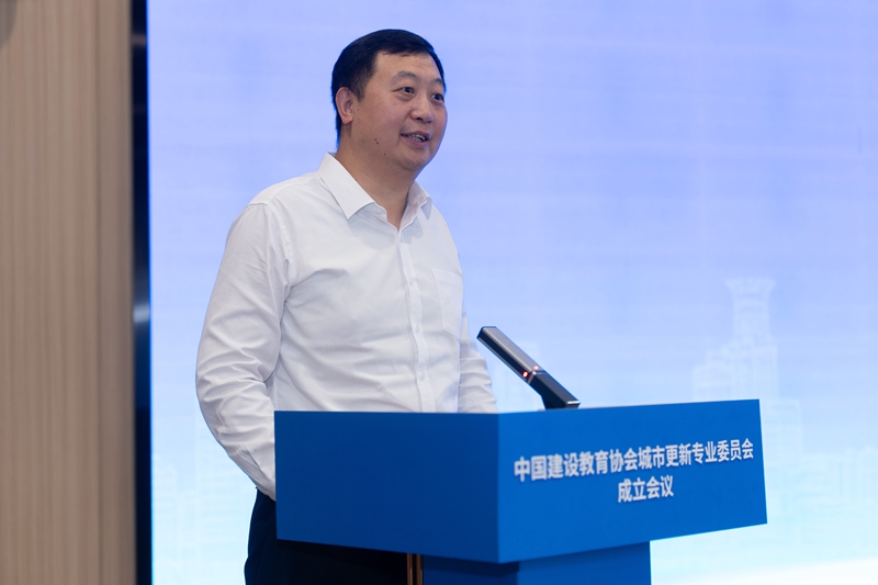 1790219668387675.jpg 李奇.jpg