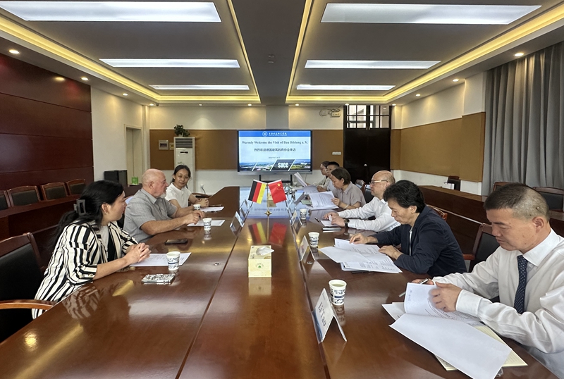 德国建筑教育协会会长来访 - 副本.jpg